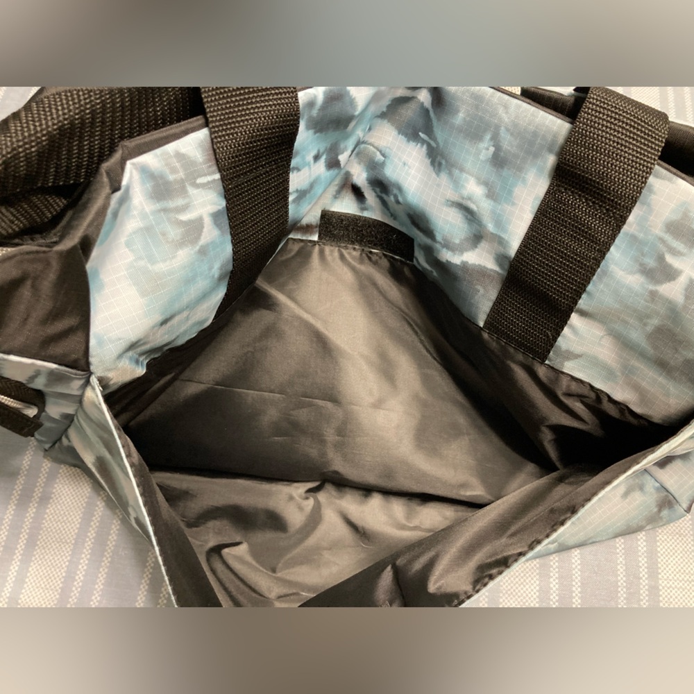 NWT DSW tote bag. - Picture 3 of 5
